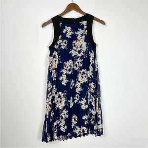Large flowy floral shift dress